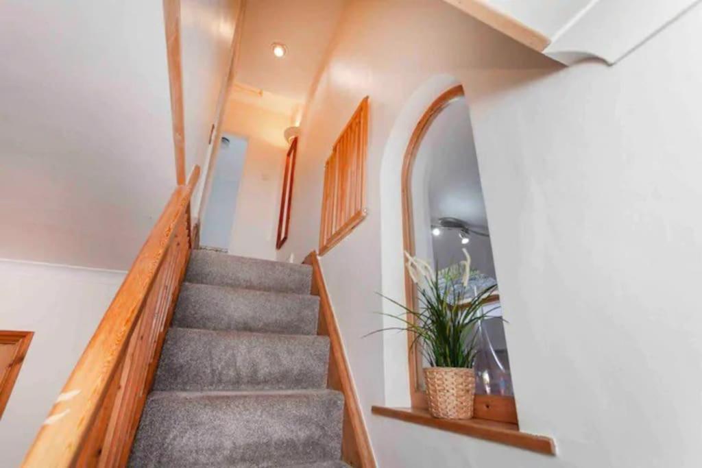 Cosy Heather Cottage Ашборн Экстерьер фото