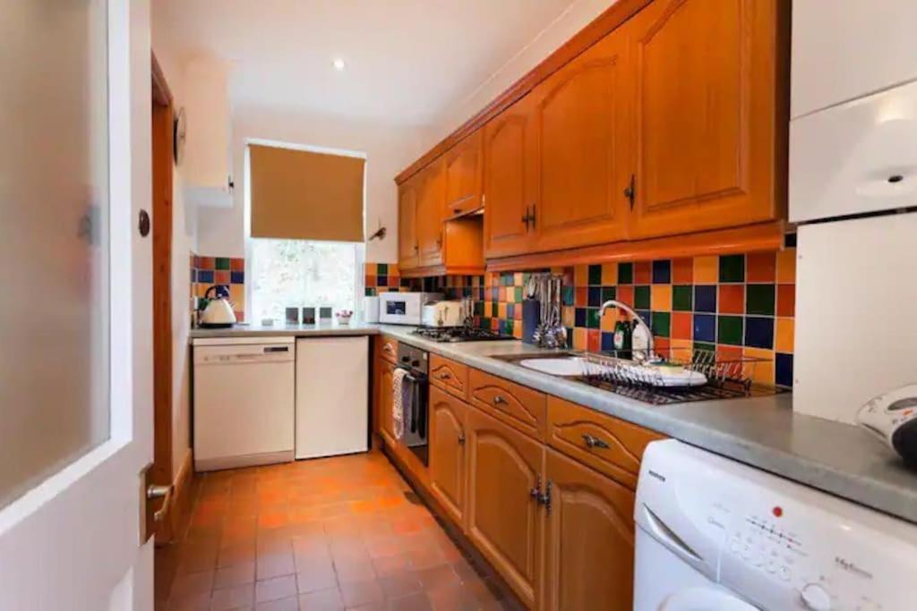 Cosy Heather Cottage Ашборн Экстерьер фото