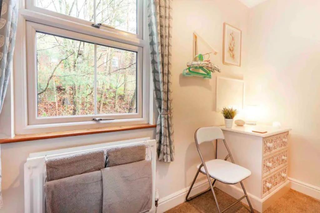Cosy Heather Cottage Ашборн Экстерьер фото